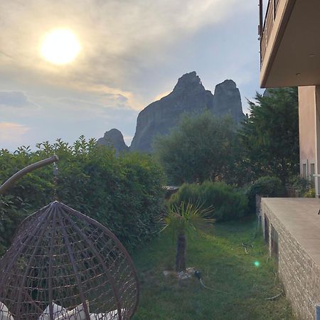 Villa Under Meteora Kalambaka Extérieur photo