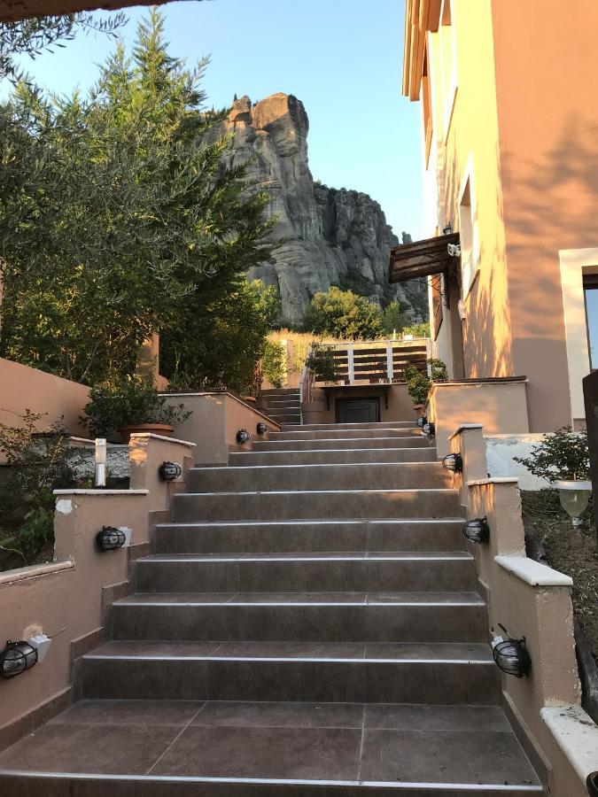 Villa Under Meteora Kalambaka Extérieur photo