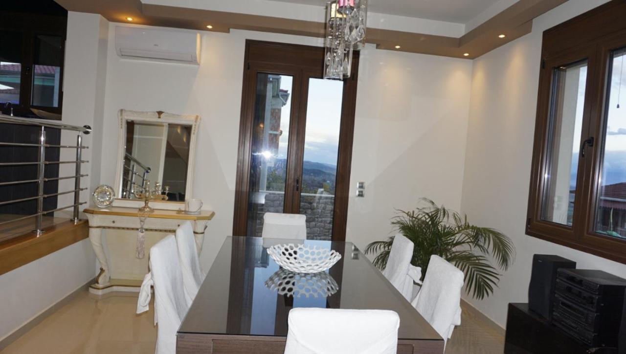 Villa Under Meteora Kalambaka Extérieur photo