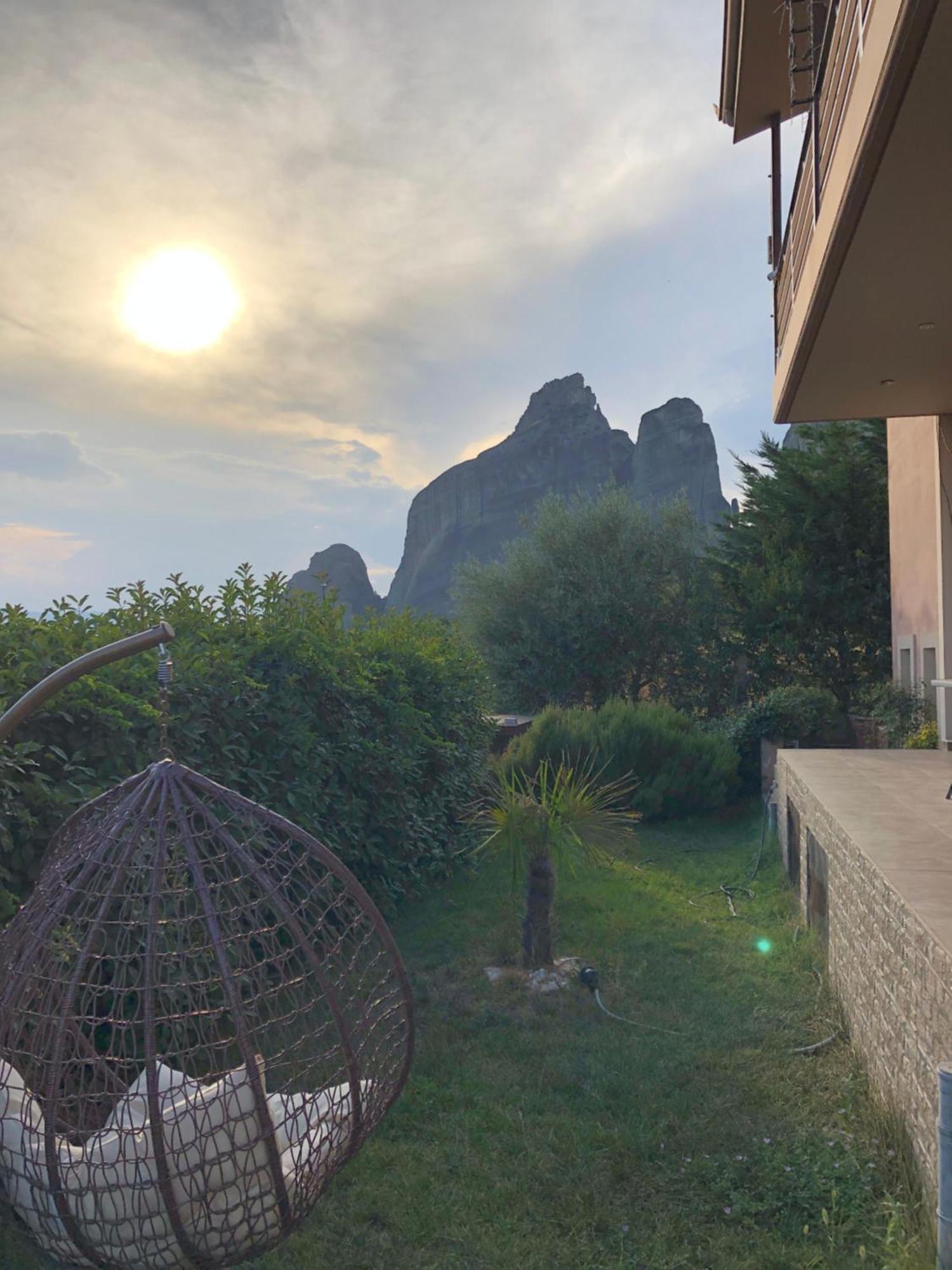 Villa Under Meteora Kalambaka Extérieur photo