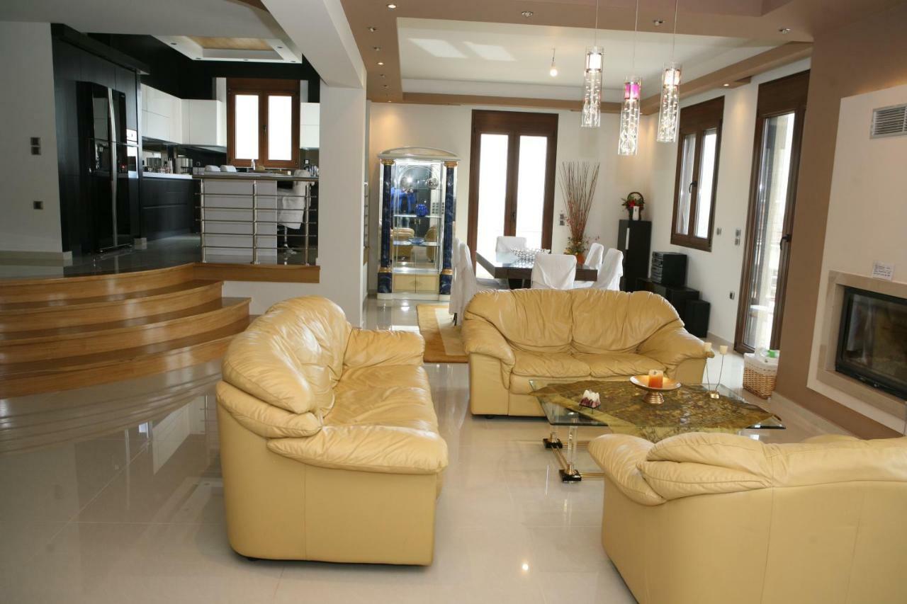 Villa Under Meteora Kalambaka Extérieur photo